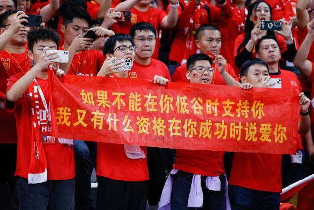 曼联核心欲冬窗离队 与阿莫林重聚AC米兰